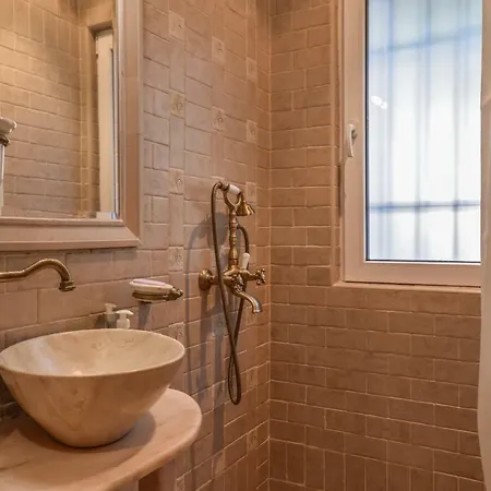 Aristocratic Next To Cathedral By Flat Mаnager Sofia