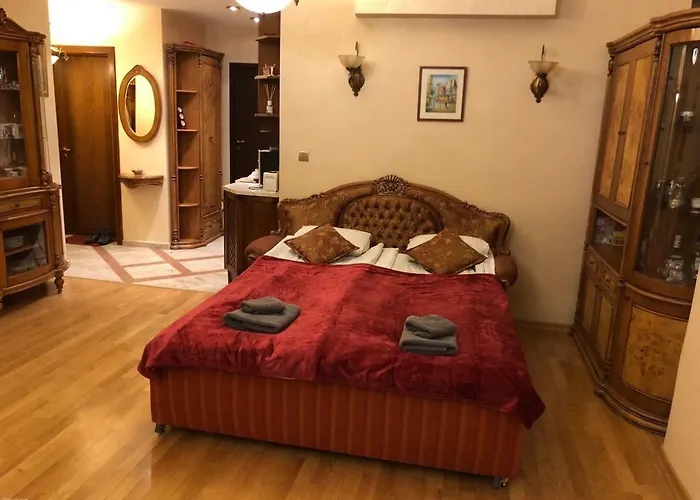 Aristocratic Next To Cathedral By Flat Mаnager