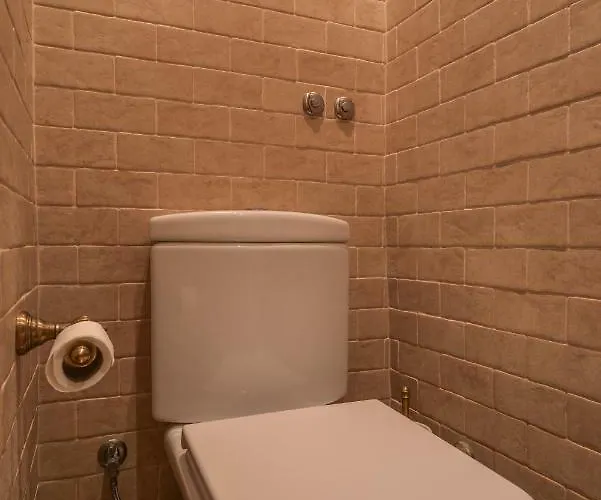 Aristocratic Next To Cathedral By Flat Mаnager 索菲亞